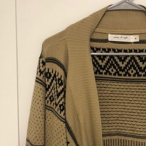 Cameo & Myth black and tan sweater - M